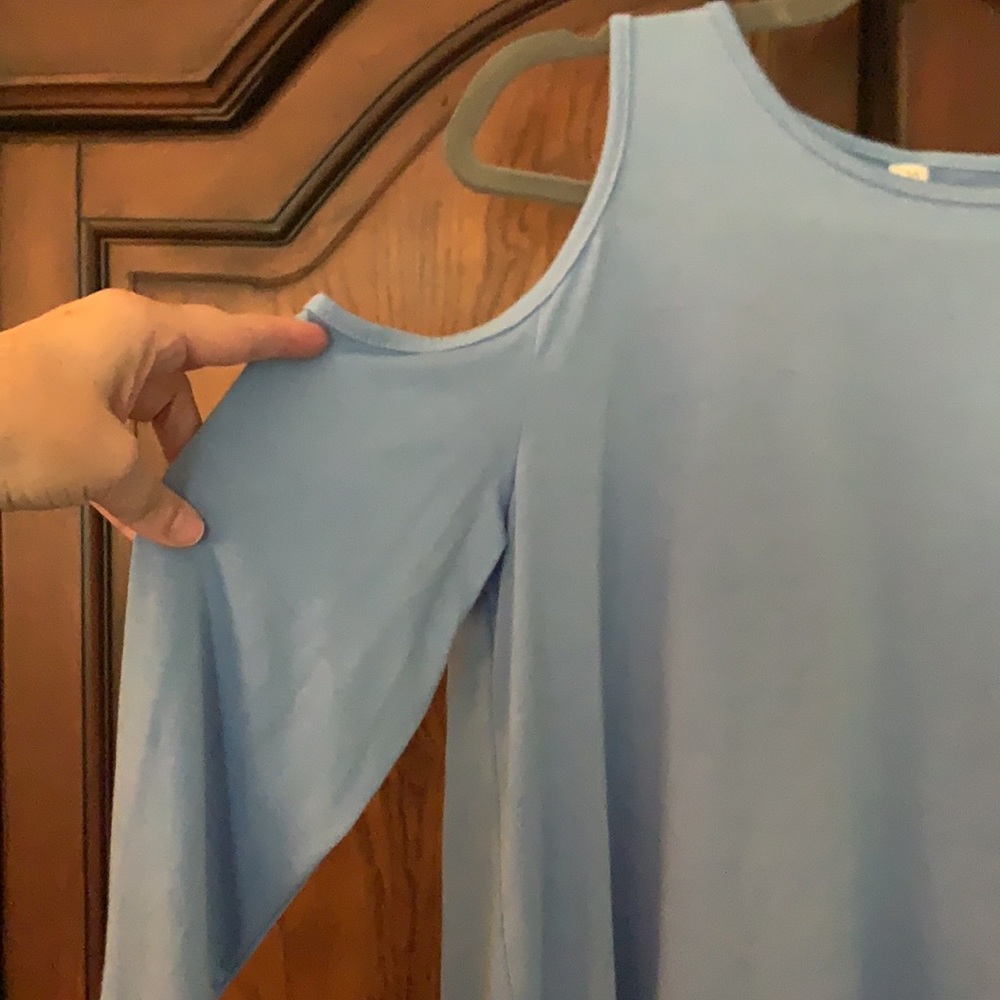 Light Blue Peek-a-Boo Shoulder Design